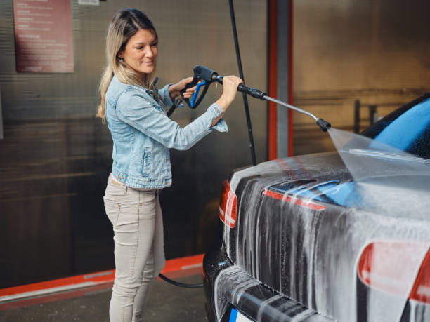 Why Choose Our Certified Pressure Washing Experts for Your Project Needs in Mascot, TN?